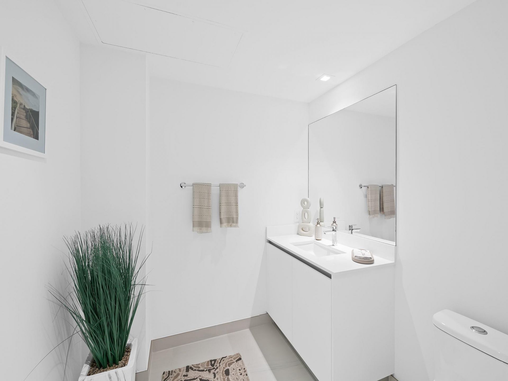 1116 N Ocean Boulevard, Unit 401, Pompano Beach, FL 33062 Photo