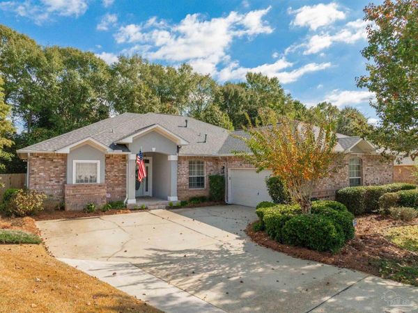 2351 Queens Ferry Ln, Cantonment, FL 32533