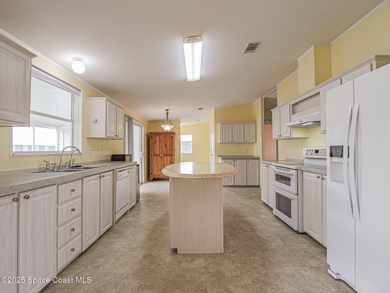 7620 Boxelder Road E, Micco, FL 32976 Photo
