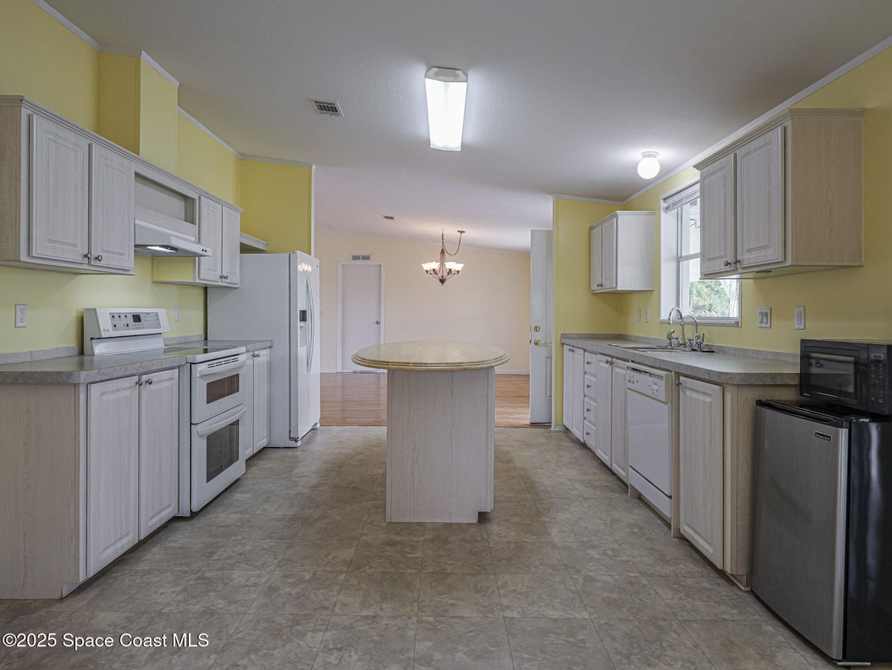 7620 Boxelder Road E, Micco, FL 32976 Photo