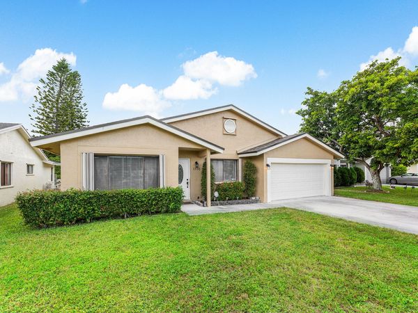 1531 SW 102nd Terrace, Davie, FL 33324