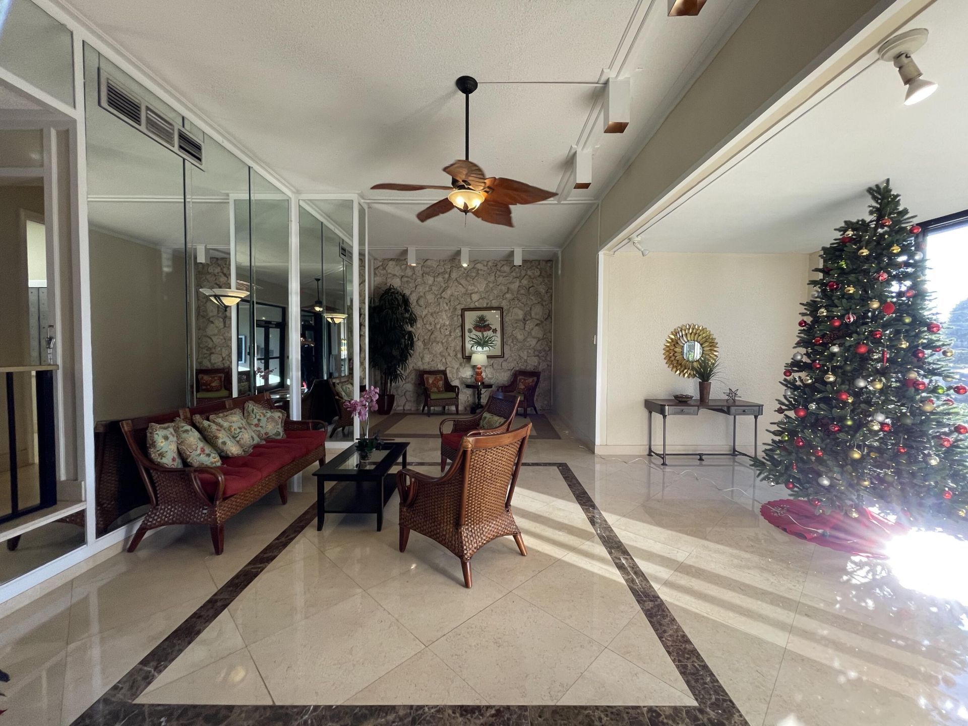 5600 N Flagler Drive, Unit 2209, West Palm Beach, FL 33407 Photo