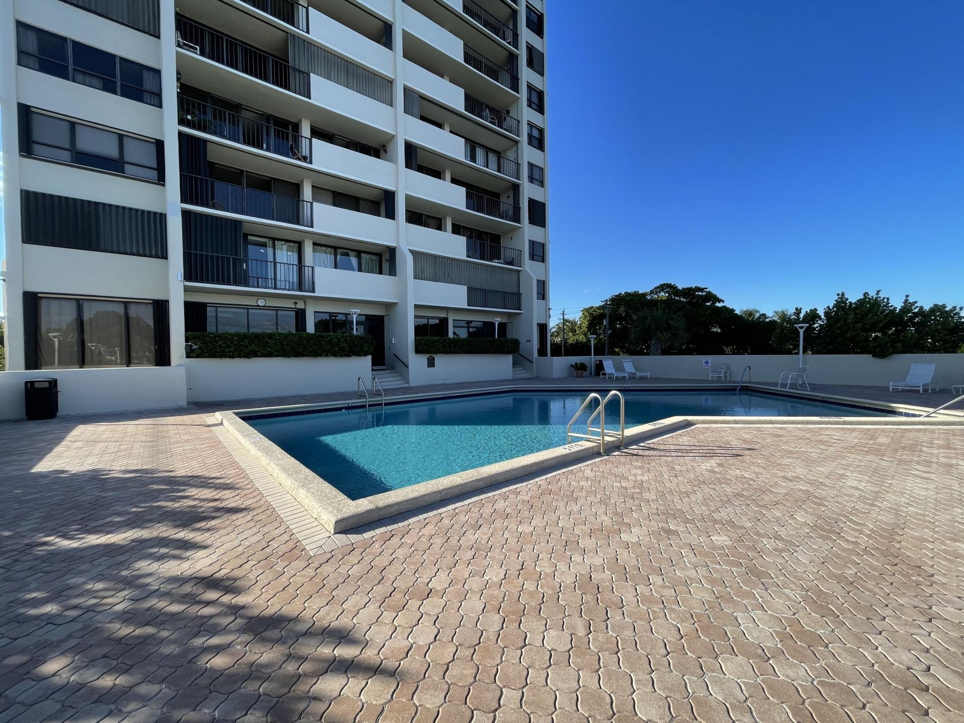 5600 N Flagler Drive, Unit 2209, West Palm Beach, FL 33407 Photo