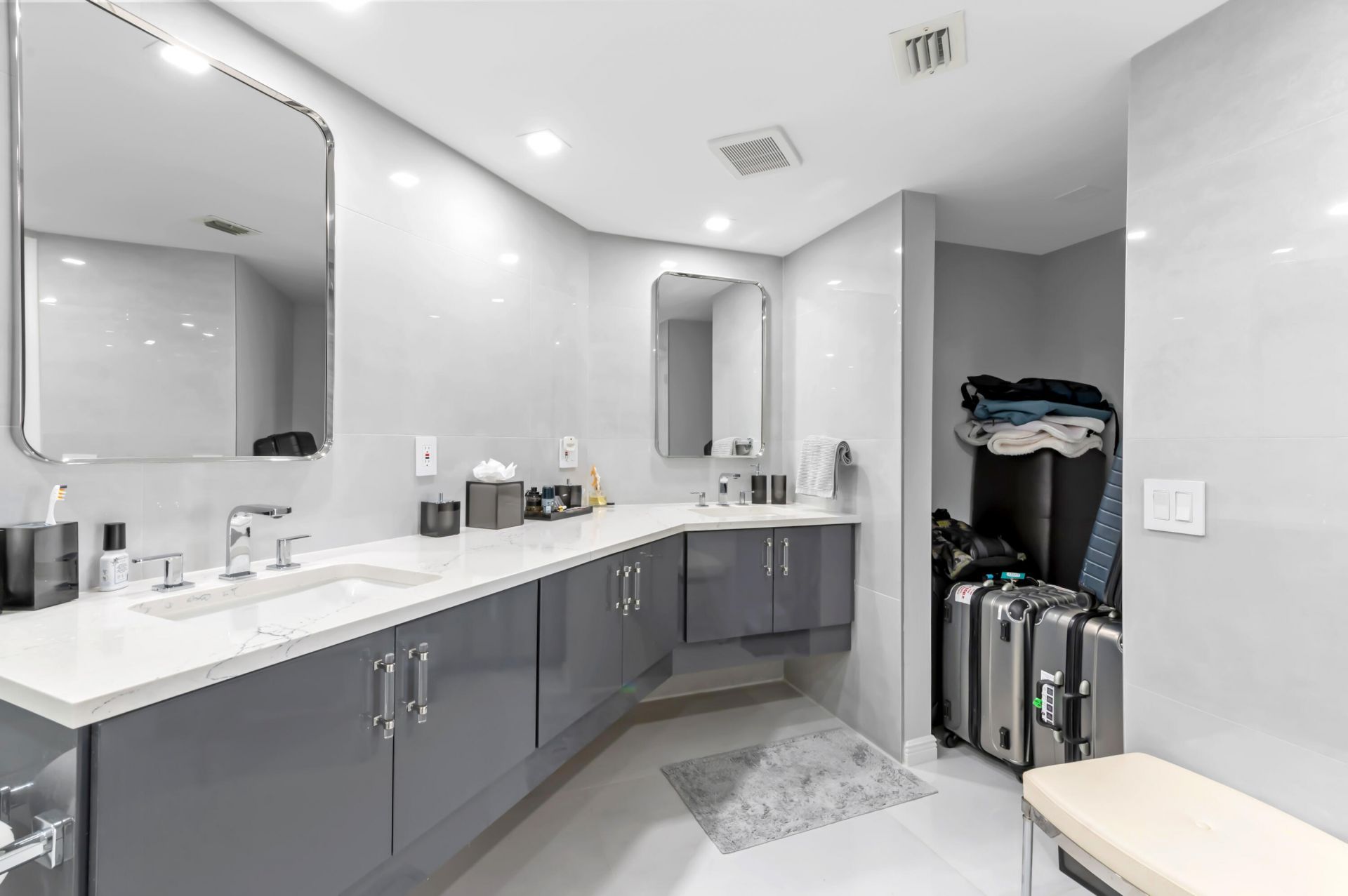 1900 Consulate Place, Unit 2104, West Palm Beach, FL 33401 Photo