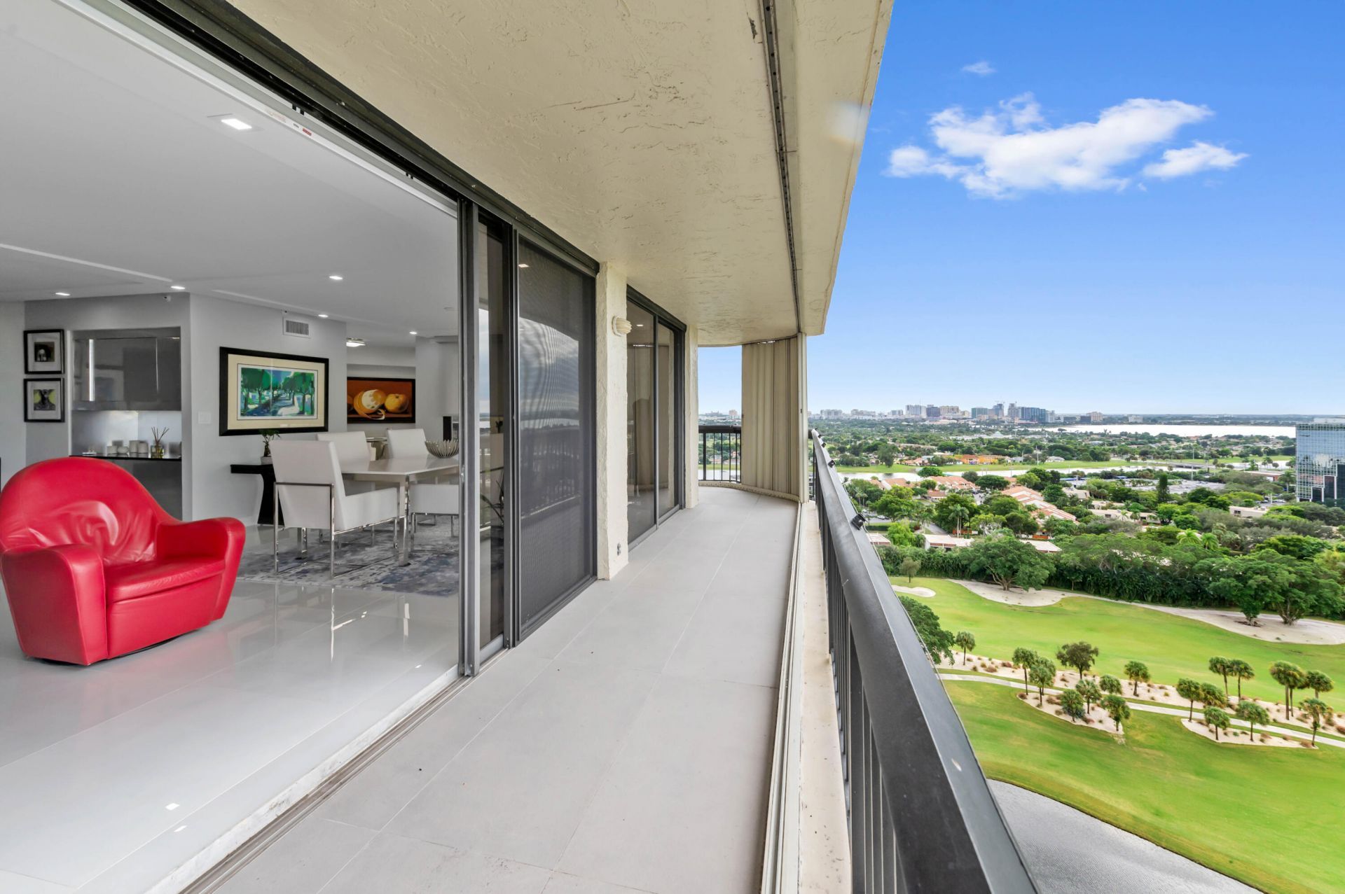 1900 Consulate Place, Unit 2104, West Palm Beach, FL 33401 Photo