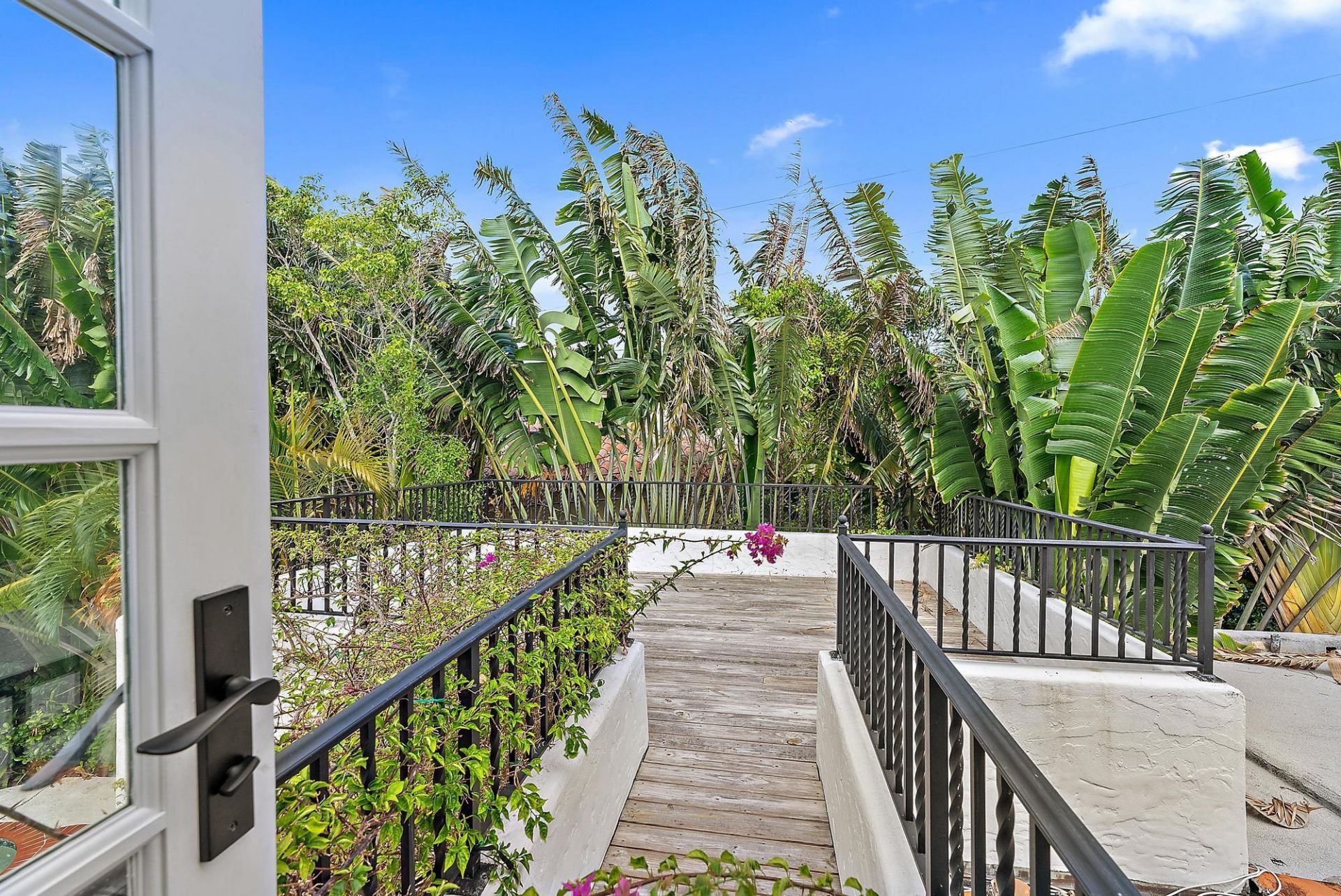 325 Seaspray Avenue, Palm Beach, FL 33480 Photo