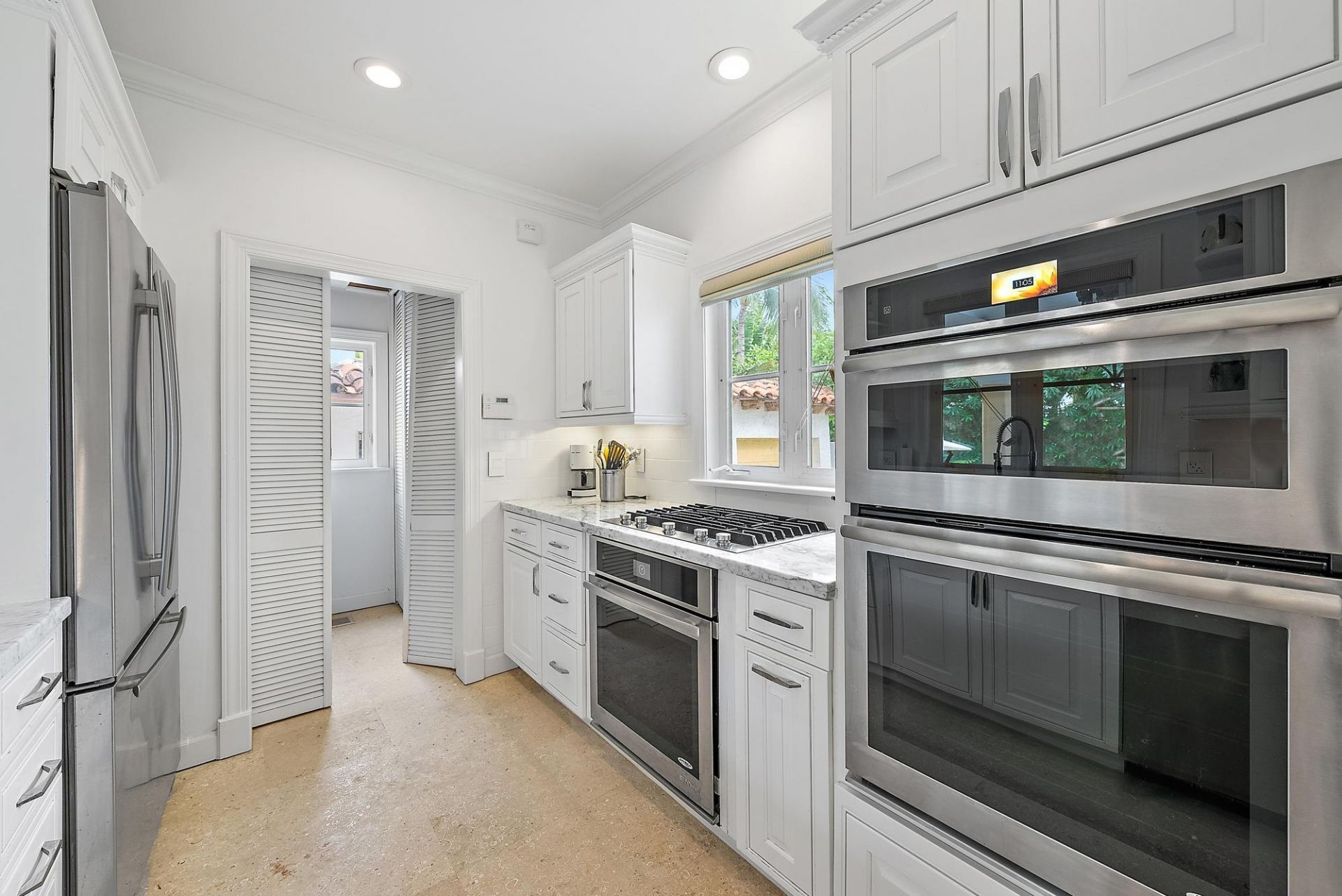 325 Seaspray Avenue, Palm Beach, FL 33480 Photo