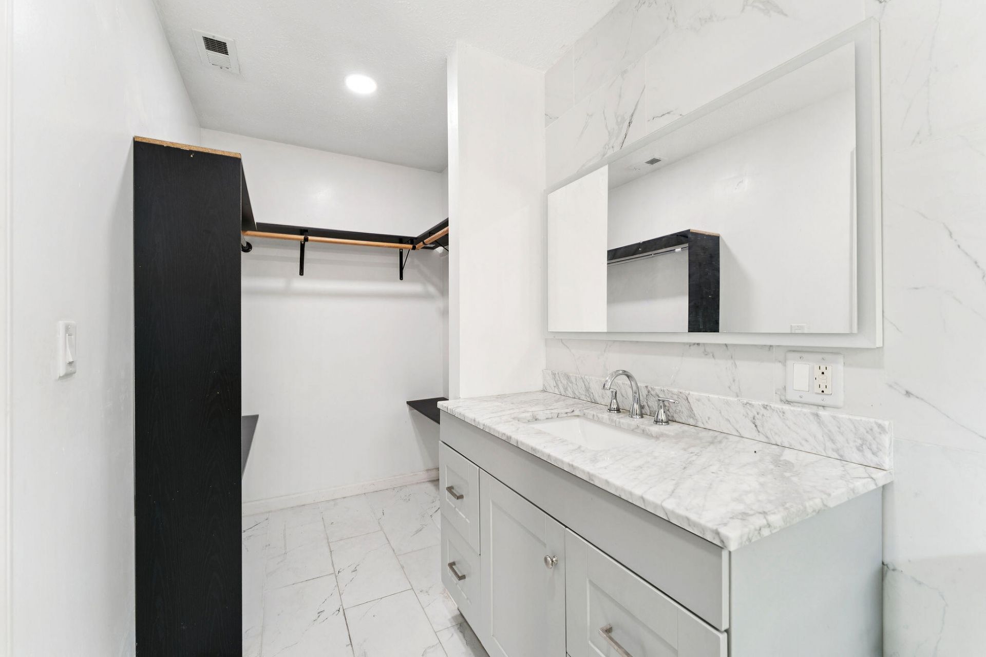 480 SW Lakehurst Drive, Port Saint Lucie, FL 34983 Photo