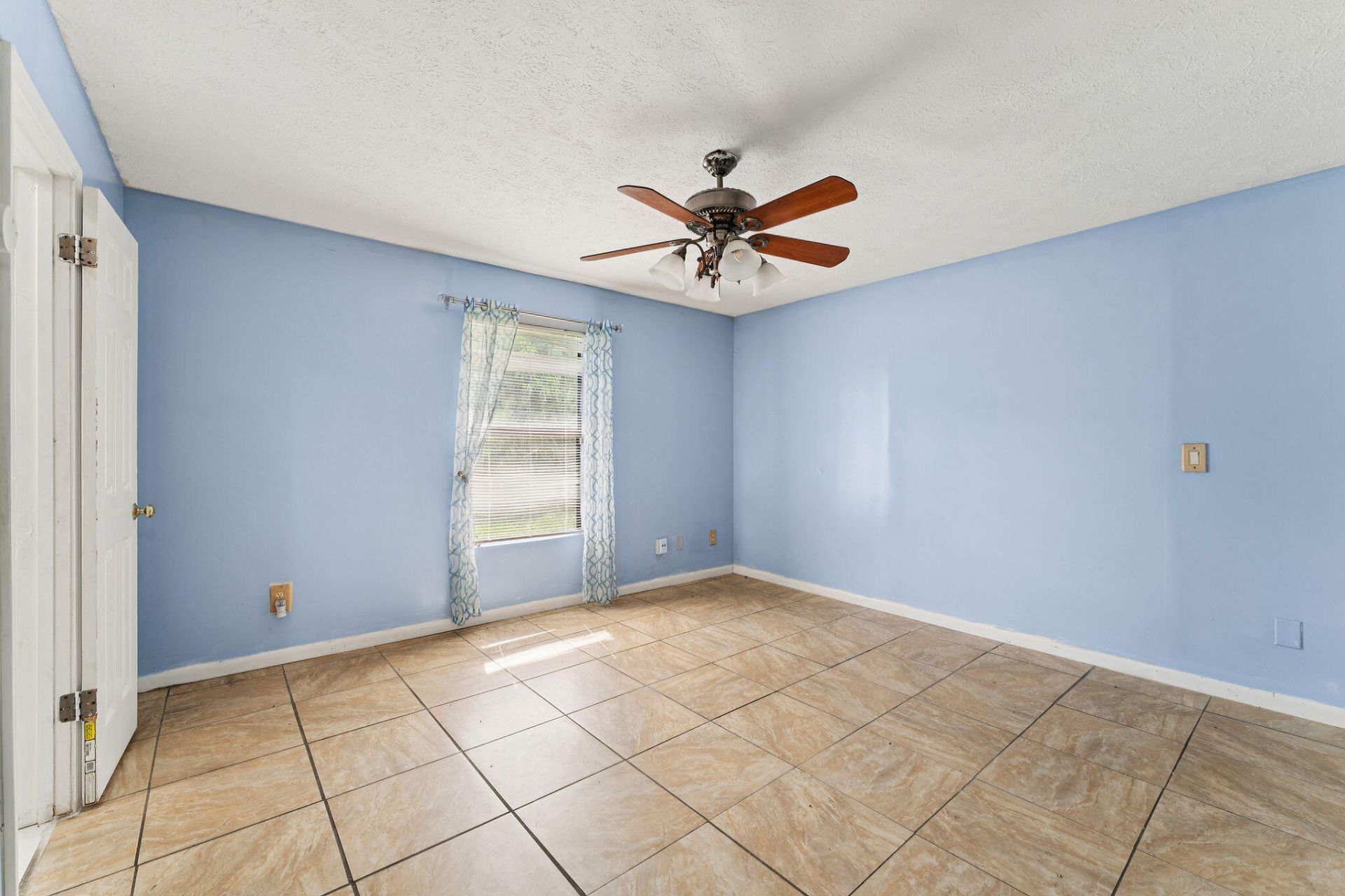 480 SW Lakehurst Drive, Port Saint Lucie, FL 34983 Photo