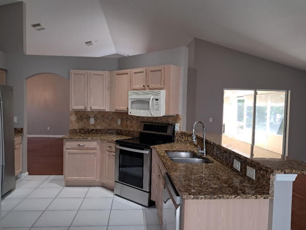 242 SW Amesbury Avenue, Port Saint Lucie, FL 34953 Photo