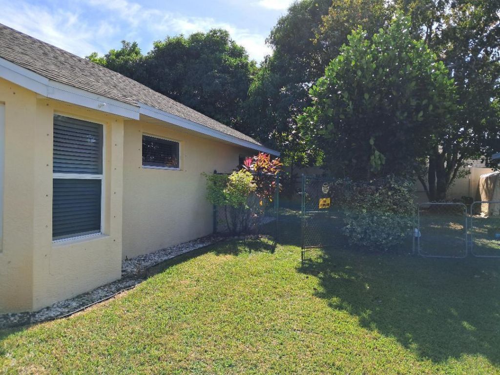 242 SW Amesbury Avenue, Port Saint Lucie, FL 34953 Photo