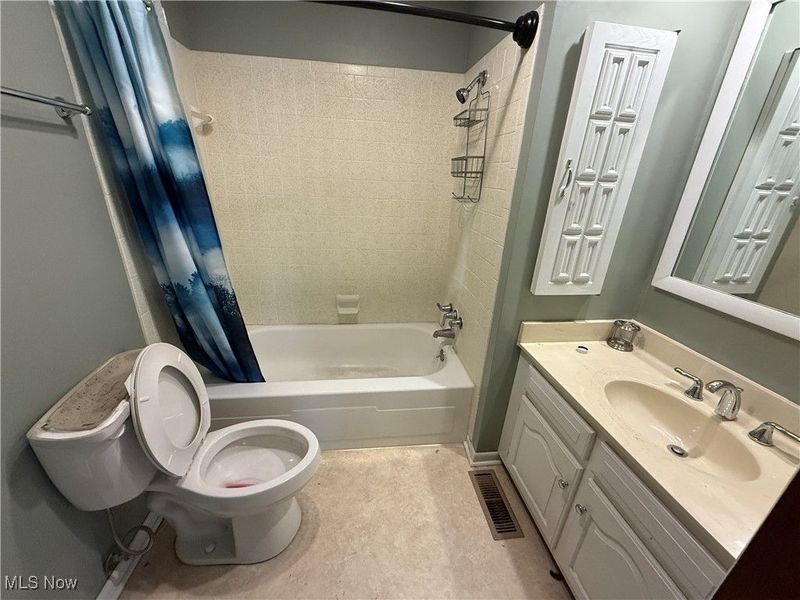 907 SHADY Lane, Howland, OH 44484 Photo 24