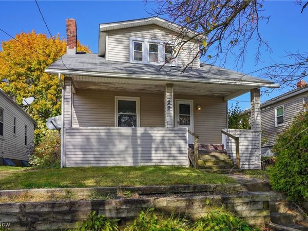 29 E Dartmore Avenue, Akron, OH 44301