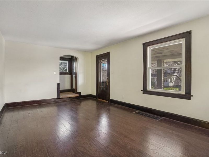 29 E Dartmore Avenue, Akron, OH 44301 Photo 13