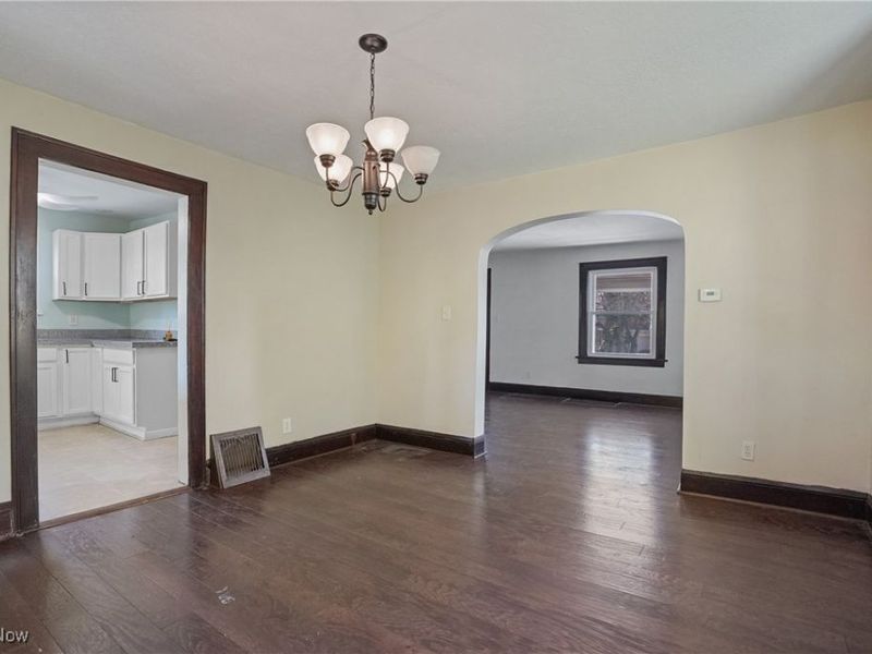 29 E Dartmore Avenue, Akron, OH 44301 Photo 16