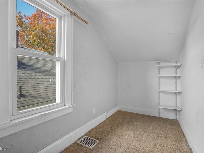 29 E Dartmore Avenue, Akron, OH 44301 Photo 26