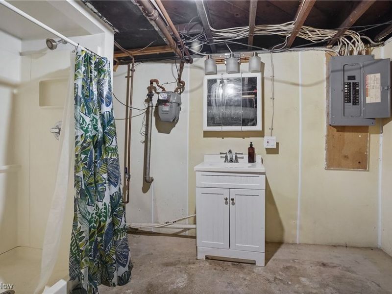 29 E Dartmore Avenue, Akron, OH 44301 Photo 30