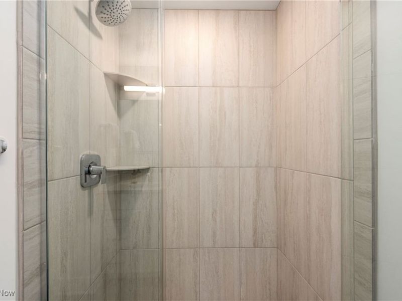 2289 W 19th Street, Cleveland, OH 44113 Photo 10