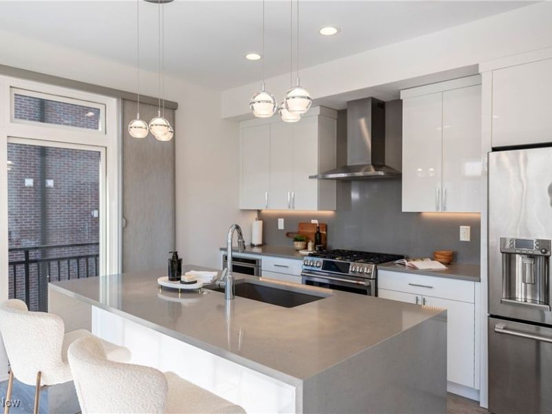 2289 W 19th Street, Cleveland, OH 44113 Photo 24