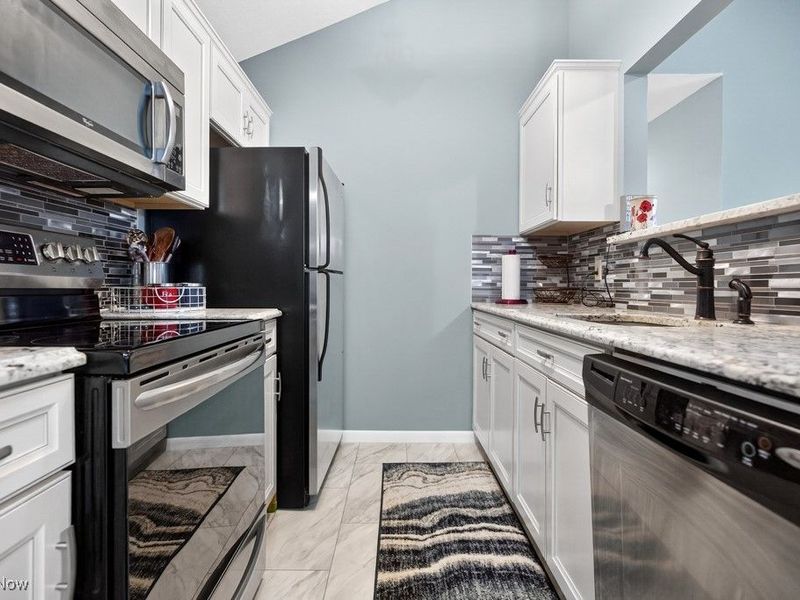 7093 Village Drive, Concord, OH 44060 Photo 9