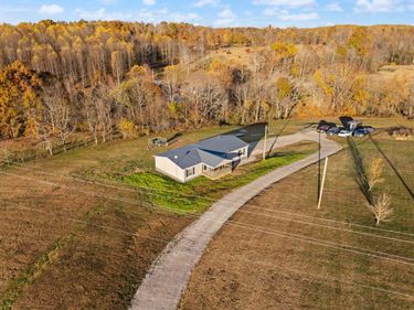 2338 Cemetery Road, Waynesburg, KY 40489