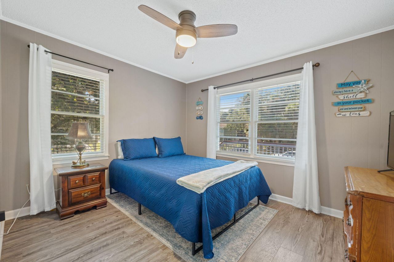 607 Portia Street Photo 11