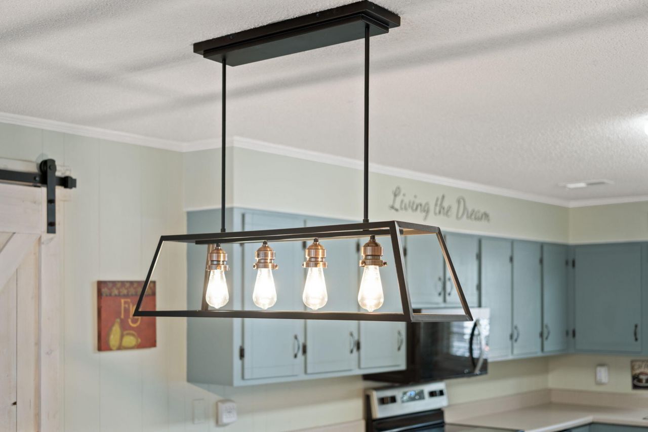 607 Portia Street Photo 18