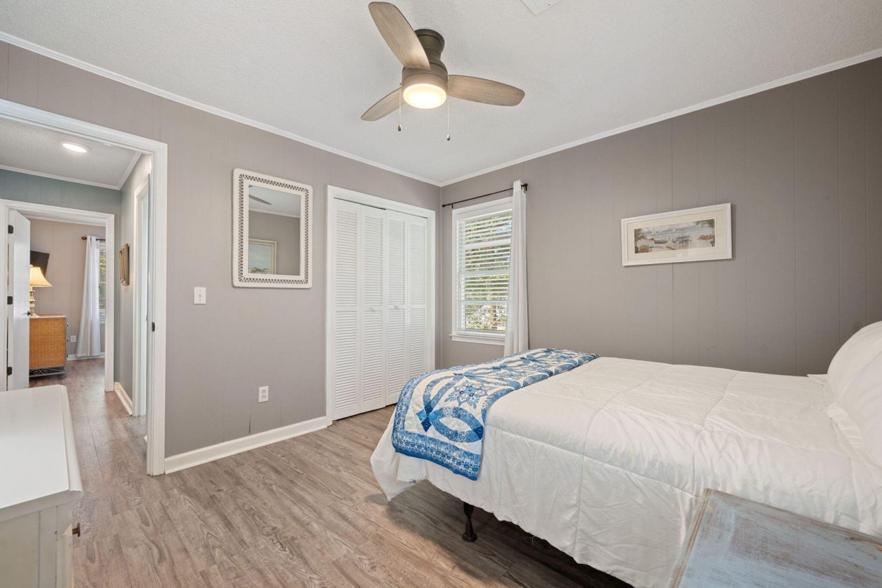 607 Portia Street Photo 20