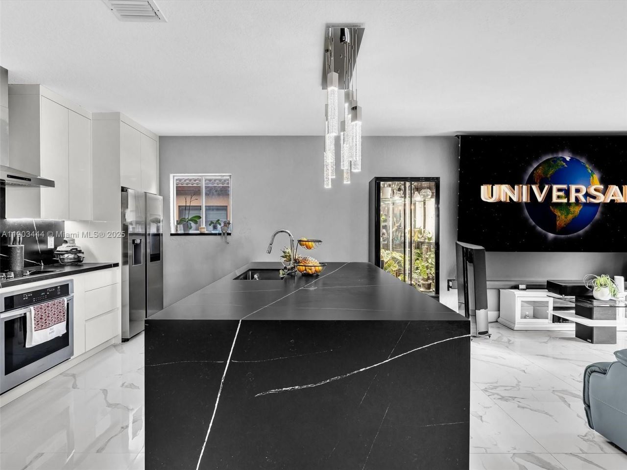 16691 NW 89th Pl, Miami Lakes, FL 33018 Photo