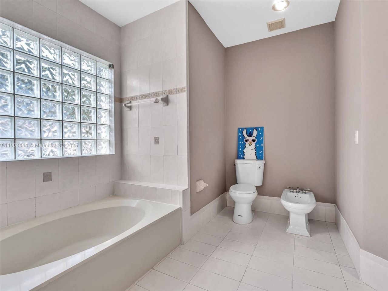 16691 NW 89th Pl, Miami Lakes, FL 33018 Photo