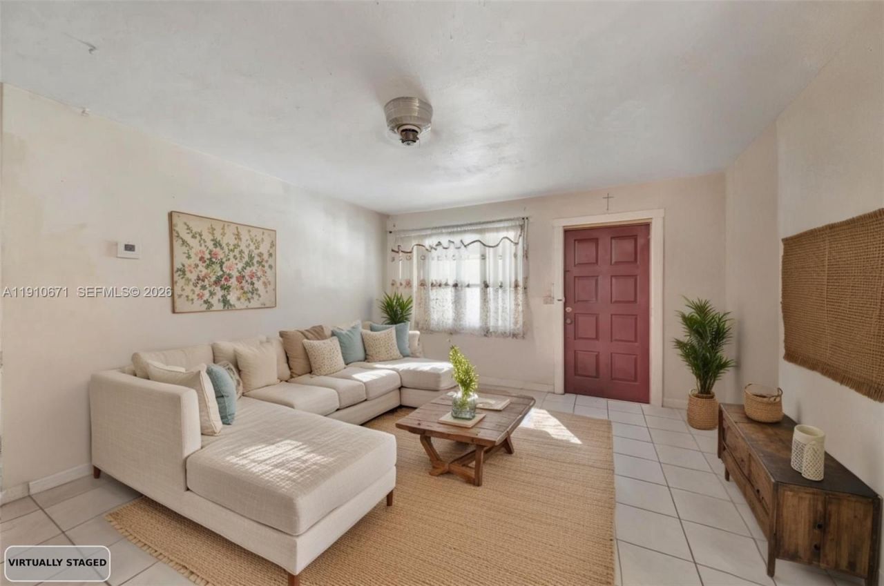 741 SW 2nd Ct, Hallandale Beach, FL 33009 Photo