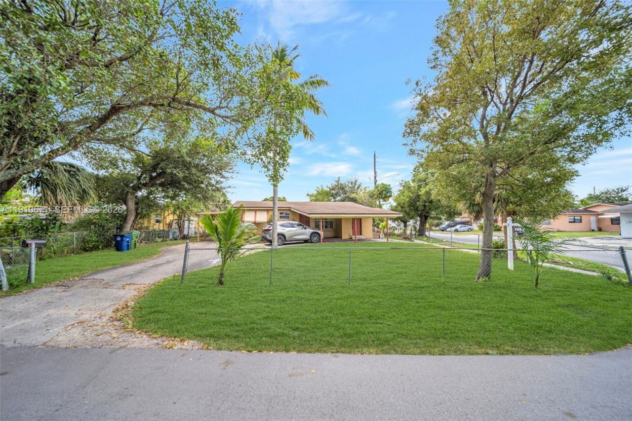 741 SW 2nd Ct, Hallandale Beach, FL 33009 Photo