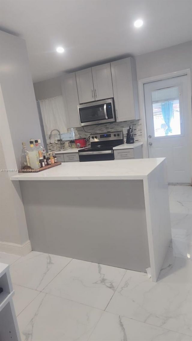 15210 NW 28th Pl, Miami Gardens, FL 33054 Photo