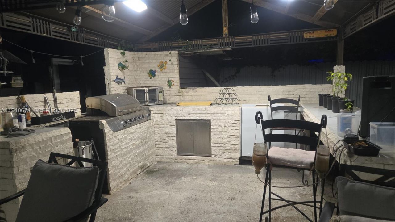 15210 NW 28th Pl, Miami Gardens, FL 33054 Photo