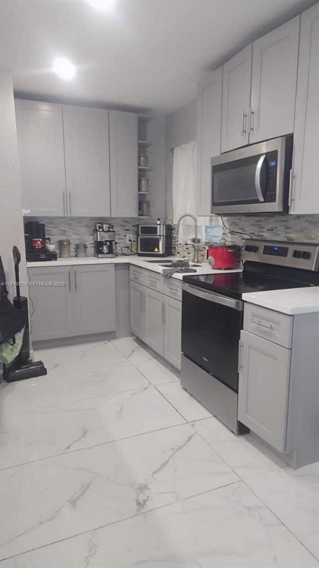 15210 NW 28th Pl, Miami Gardens, FL 33054 Photo