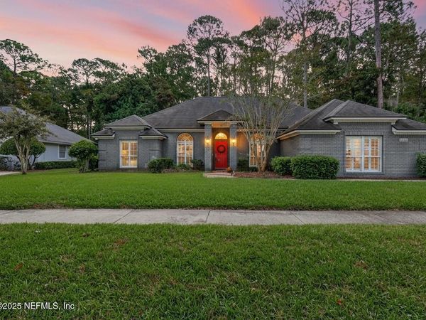 8713 AUTUMN GREEN Drive, Jacksonville, FL 32256