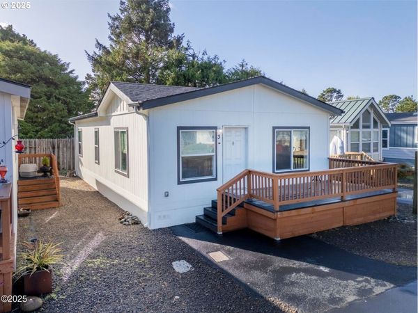 4875 N HIGHWAY 101, Unit 3, Depoe Bay, OR 97341