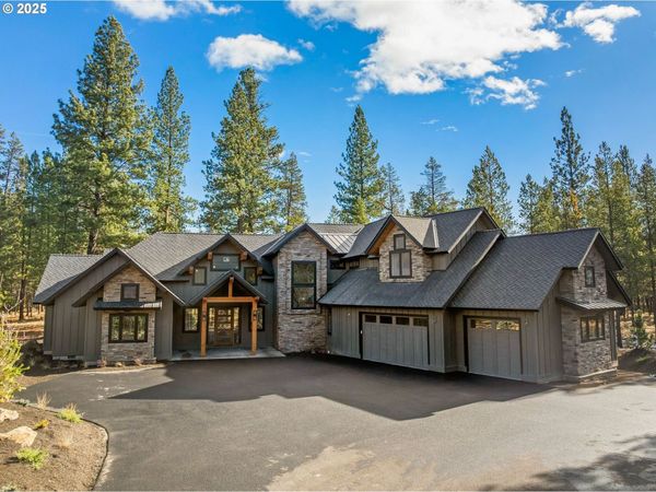 55850 S CENTURY DR, Bend, OR 97707