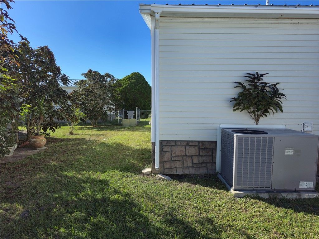 619 Royal Tern Drive, Sebastian, FL 32976 Photo