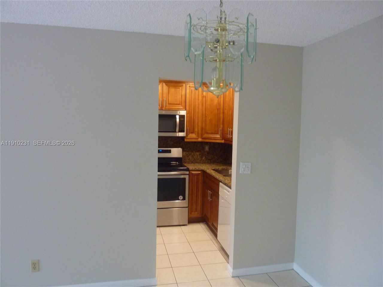 180 Cypress Club Dr, Unit 834, Pompano Beach, FL 33060 Photo