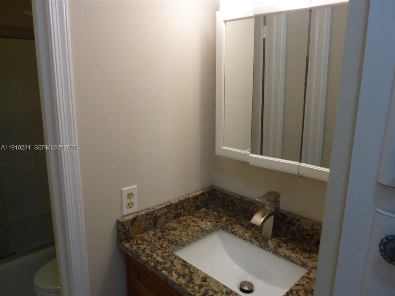 180 Cypress Club Dr, Unit 834, Pompano Beach, FL 33060 Photo