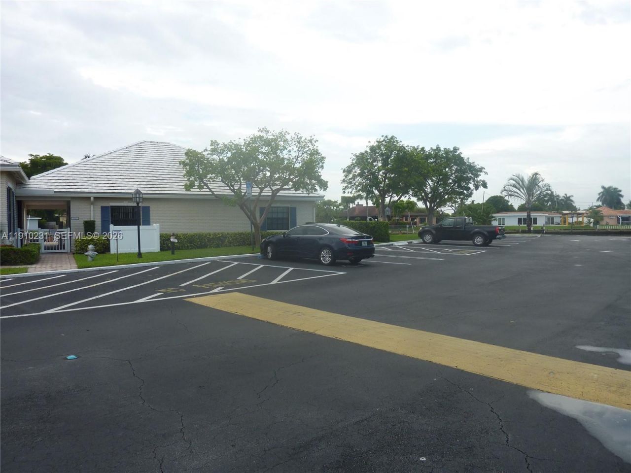 180 Cypress Club Dr, Unit 834, Pompano Beach, FL 33060 Photo