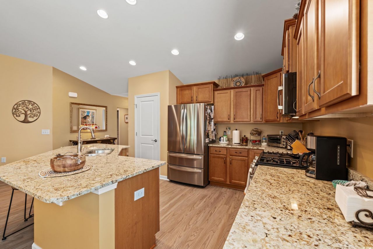 3921 On Deck Circle Photo 10