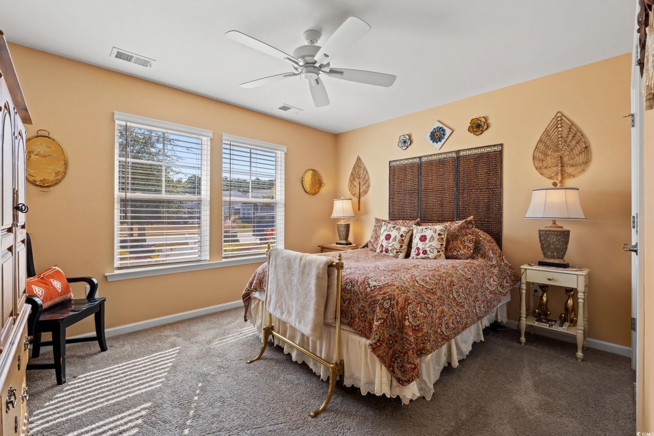 3921 On Deck Circle Photo 17