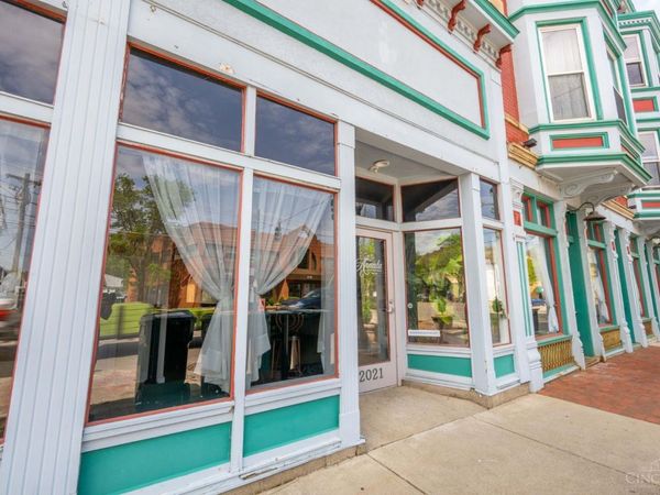 2015 Madison Road, Cincinnati, OH 45208