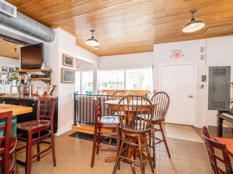 2015 Madison Road, Cincinnati, OH 45208 Photo 15