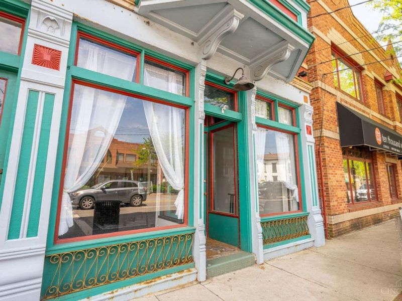 2015 Madison Road, Cincinnati, OH 45208 Photo 2