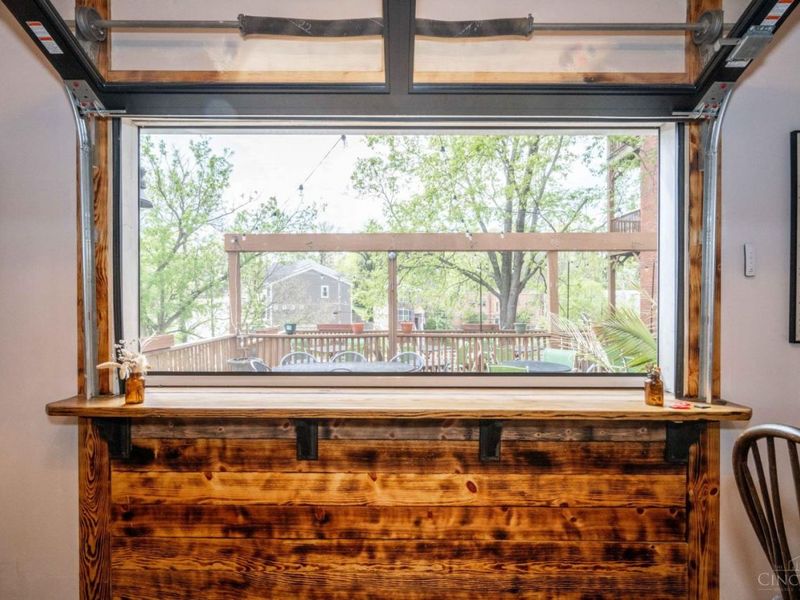 2015 Madison Road, Cincinnati, OH 45208 Photo 22