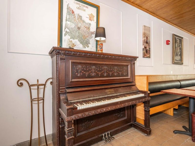 2015 Madison Road, Cincinnati, OH 45208 Photo 23