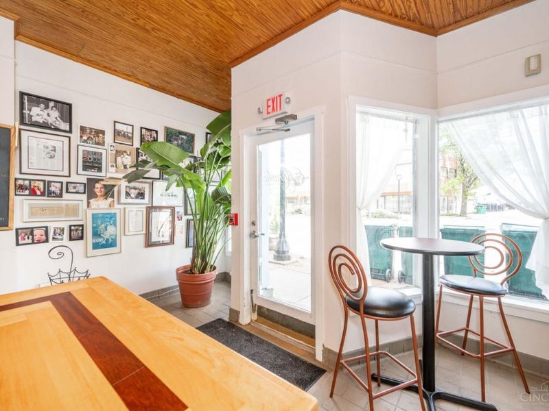 2015 Madison Road, Cincinnati, OH 45208 Photo 9